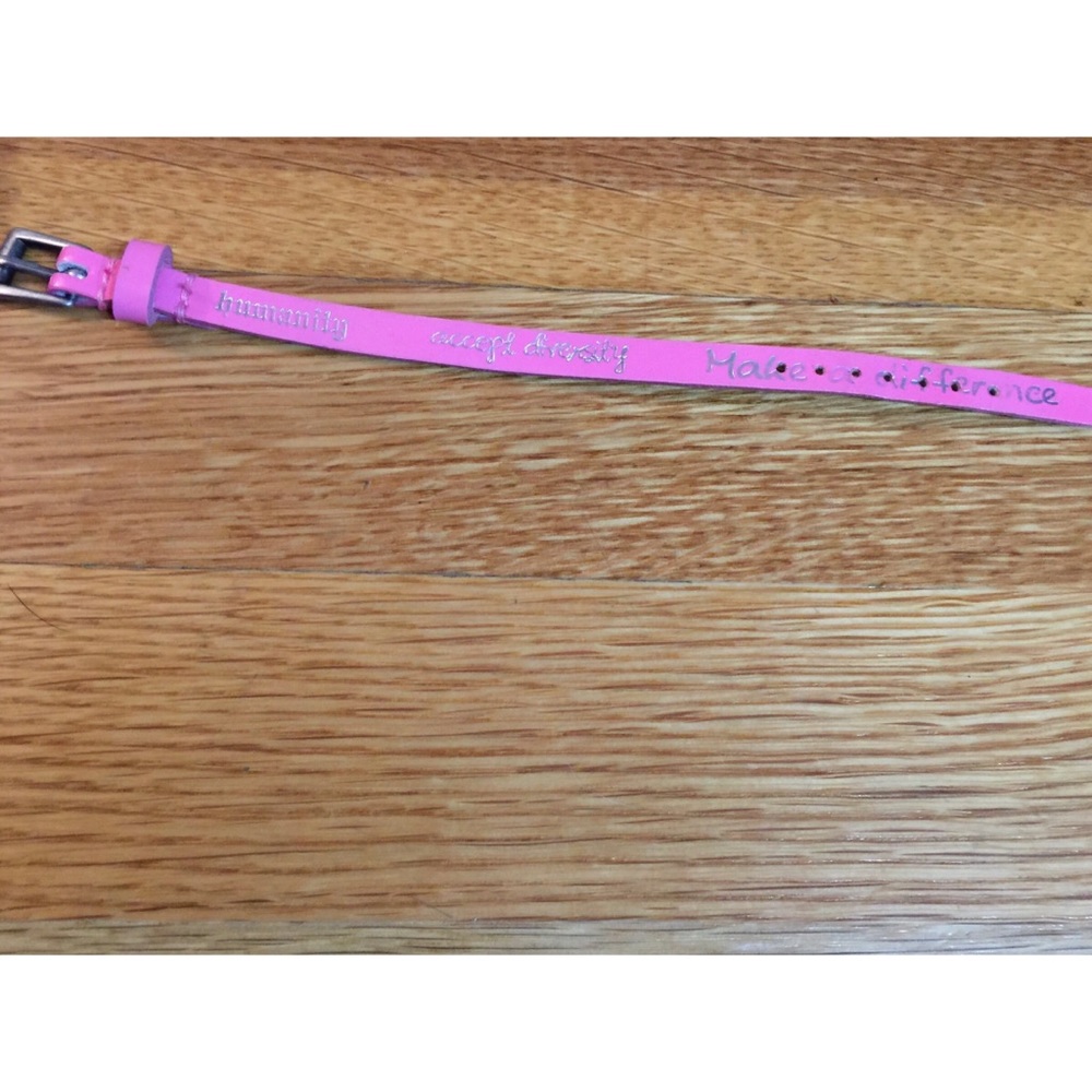 The Buckle Humanity Bracelet in pink/silver